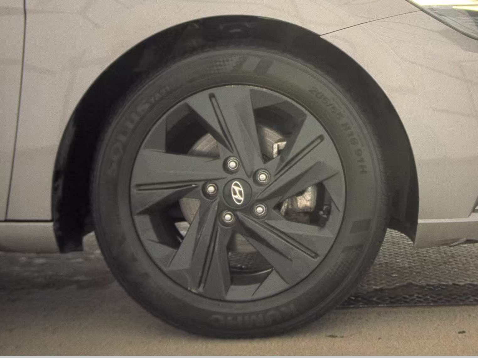 2023 Hyundai Elantra SEL FWD