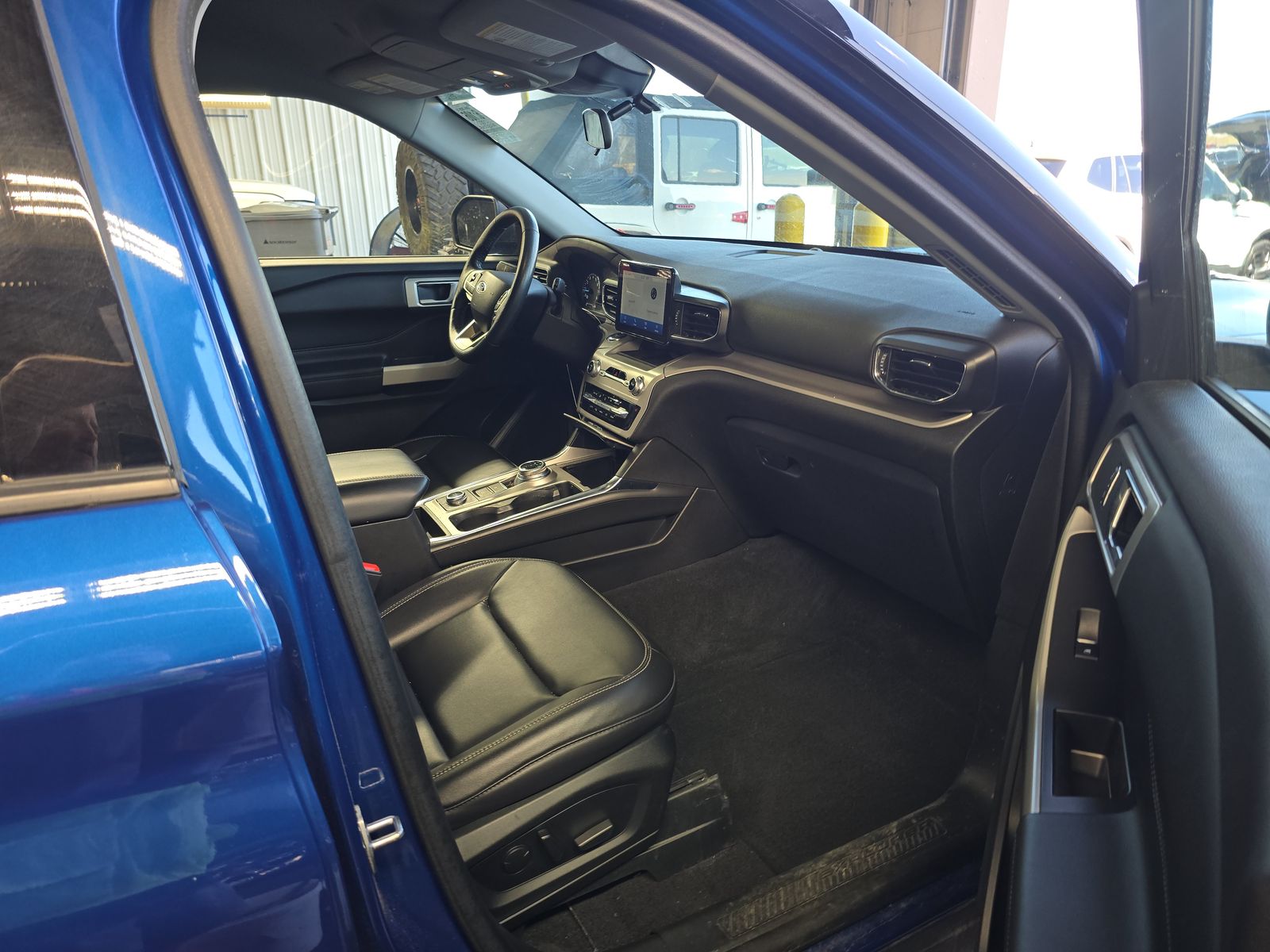 2022 Ford Explorer XLT AWD