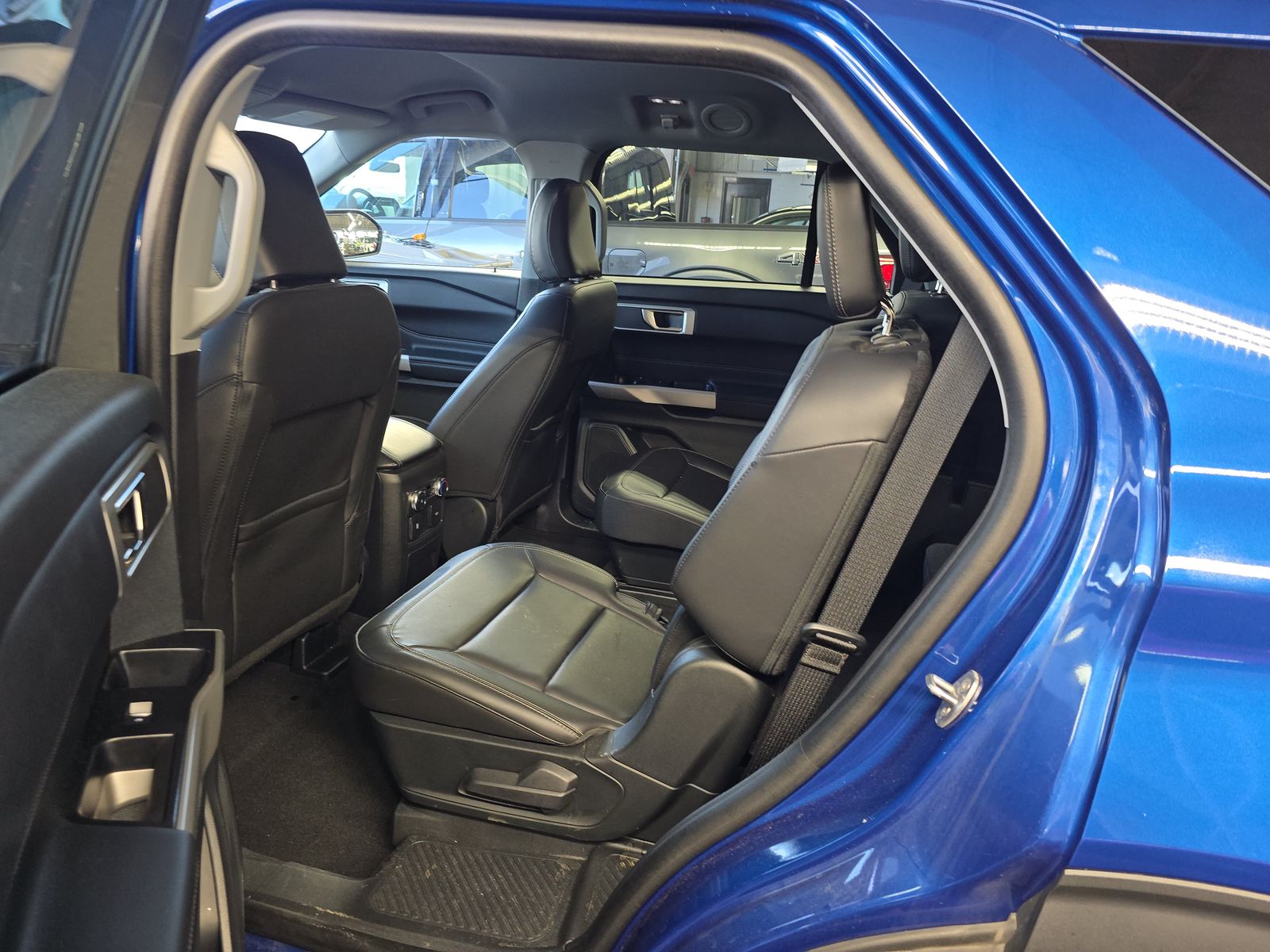 2022 Ford Explorer XLT AWD