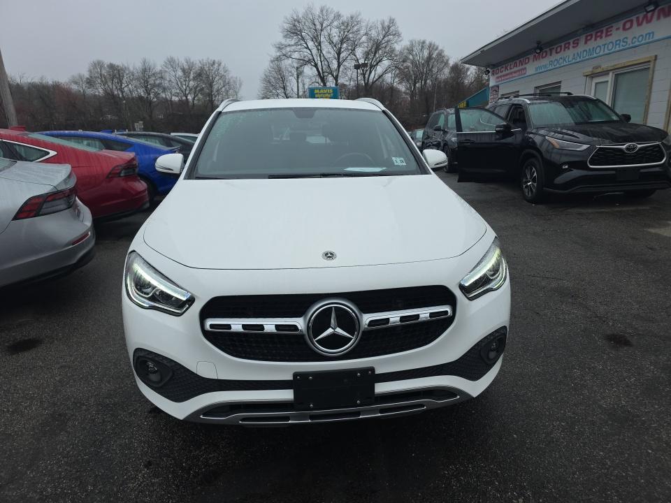 MERCEDES-BENZ GLA - 3