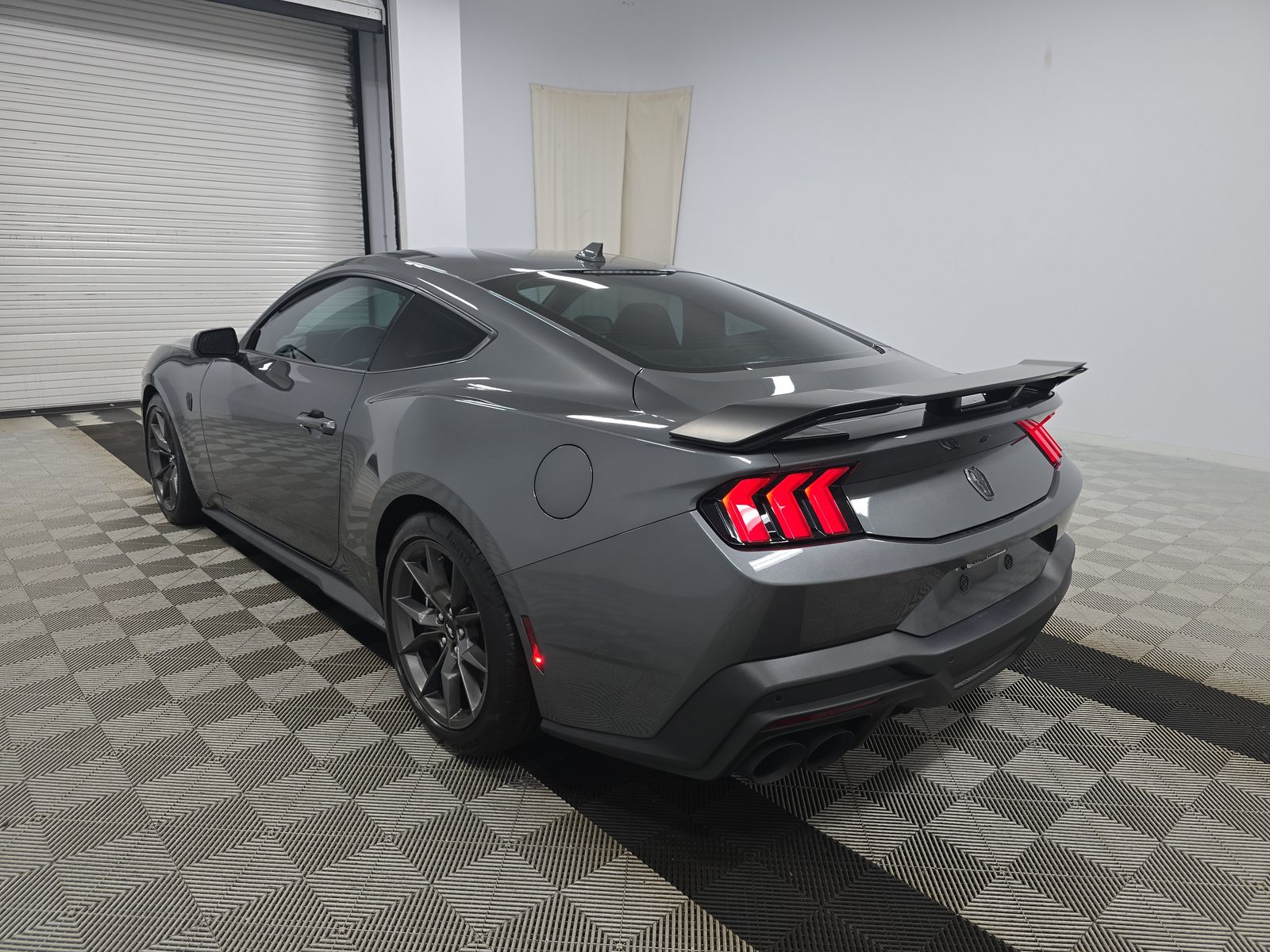 2025 Ford Mustang Dark Horse RWD