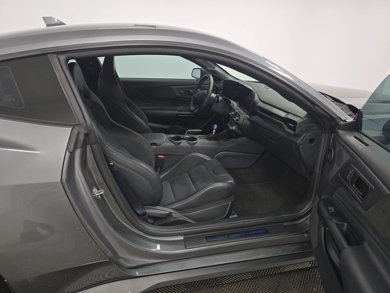 2025 Ford Mustang Dark Horse RWD