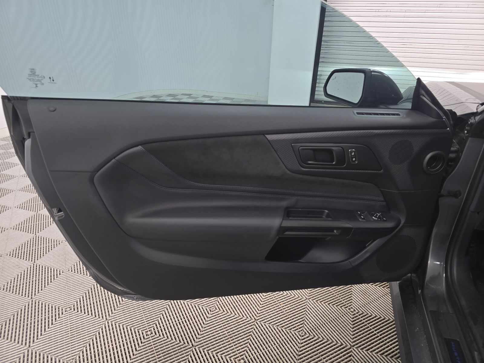 2025 Ford Mustang Dark Horse RWD