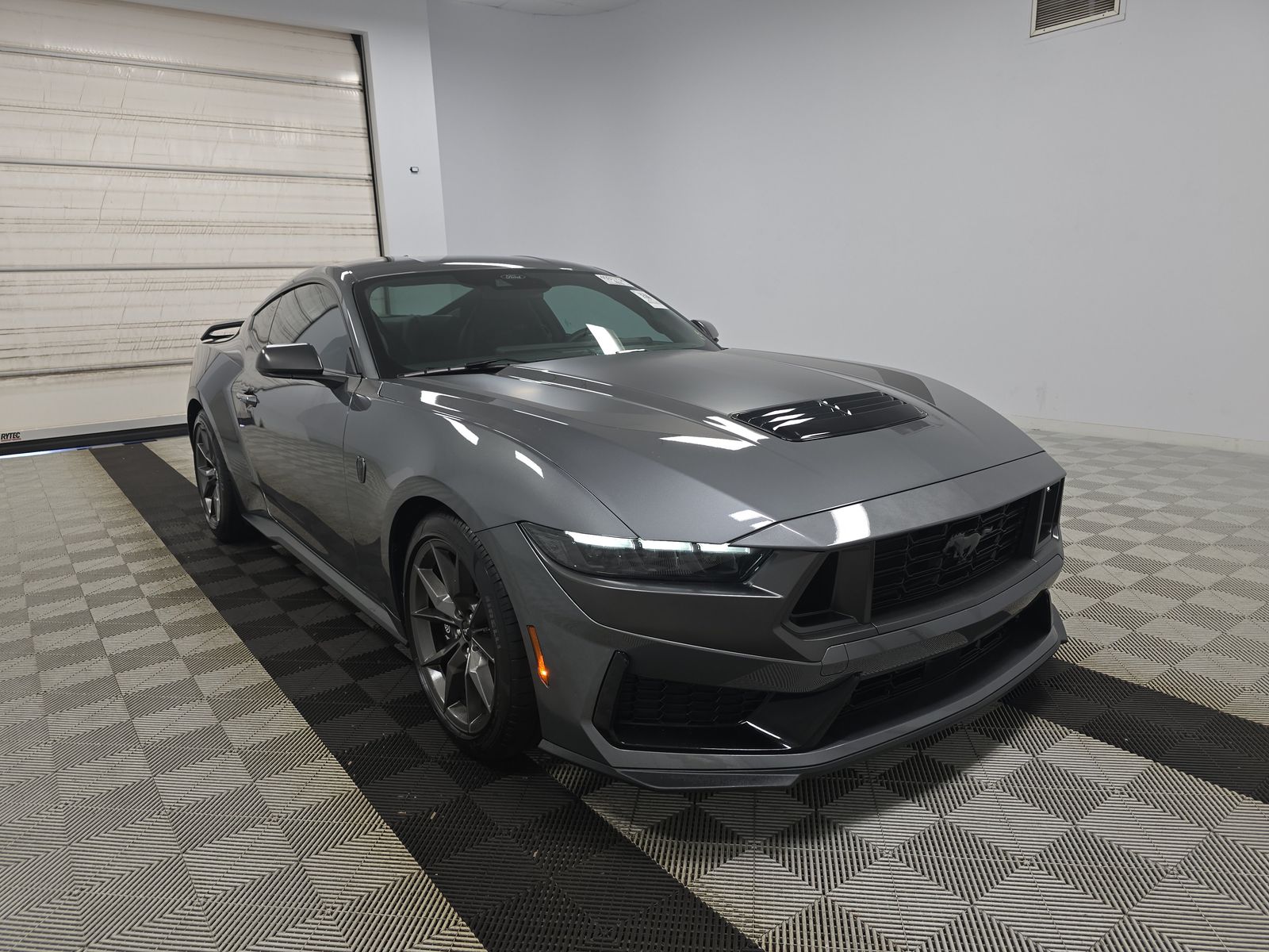 2025 Ford Mustang Dark Horse RWD