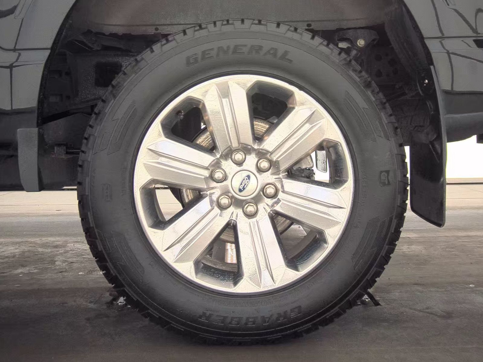 2023 Ford F-150 Hybrid Lariat AWD