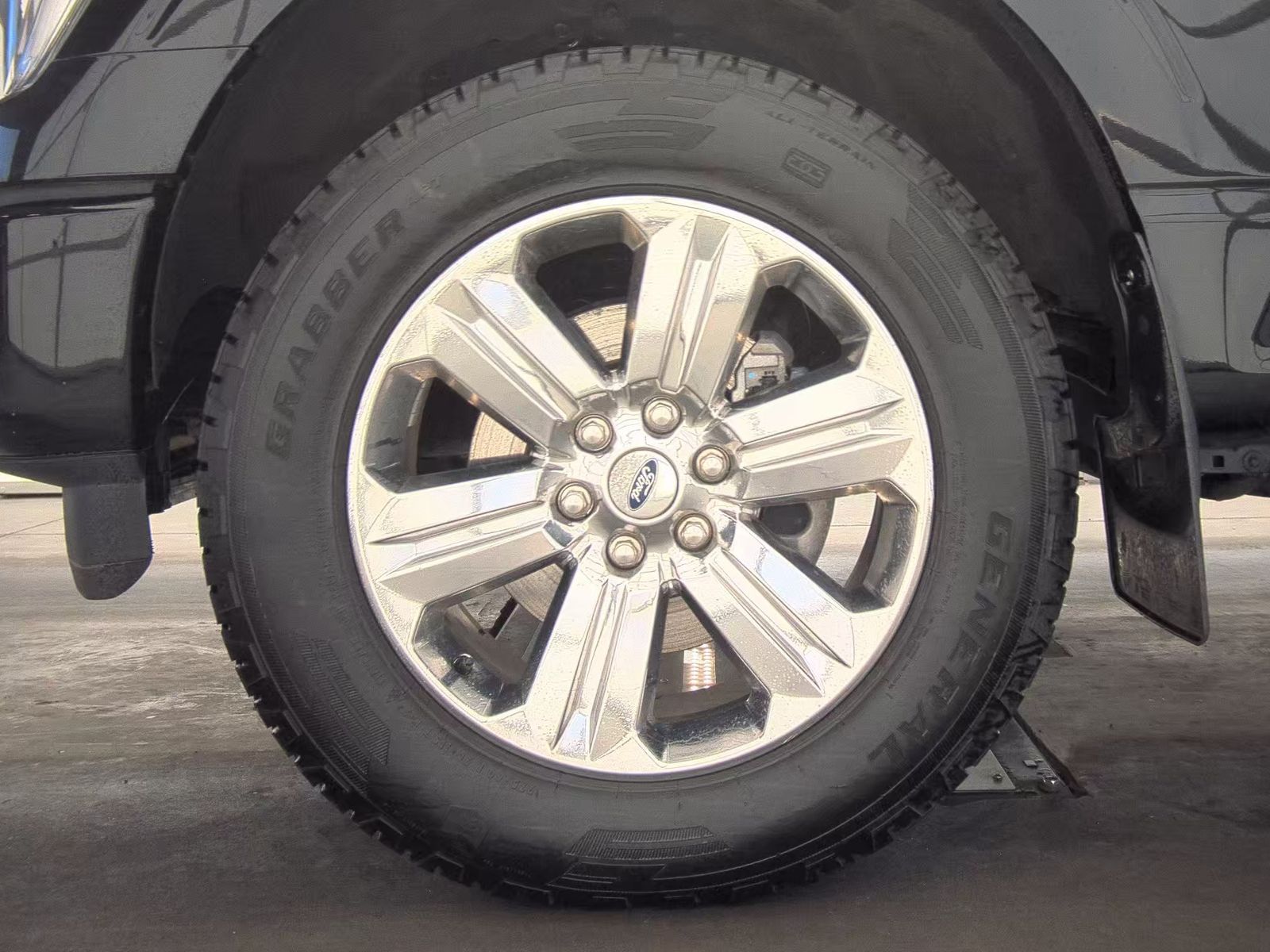 2023 Ford F-150 Hybrid Lariat AWD