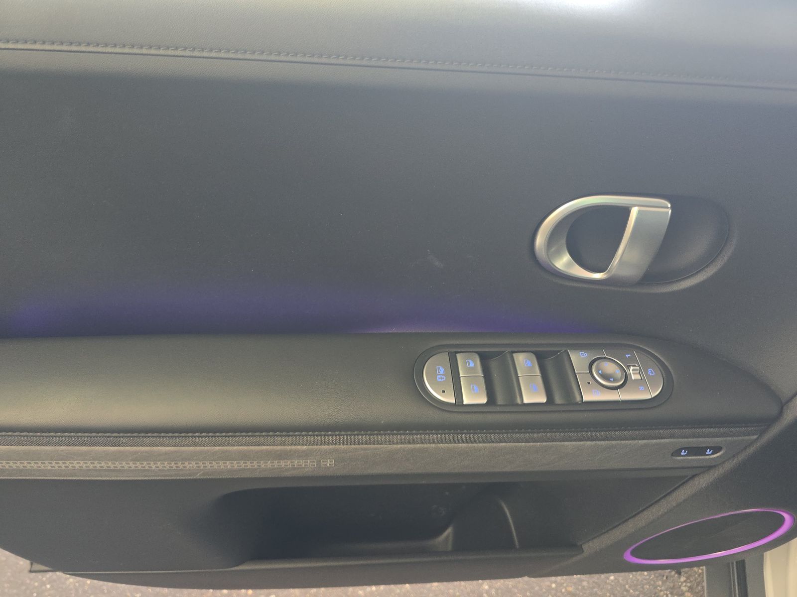 HYUNDAI LIMITED - 10