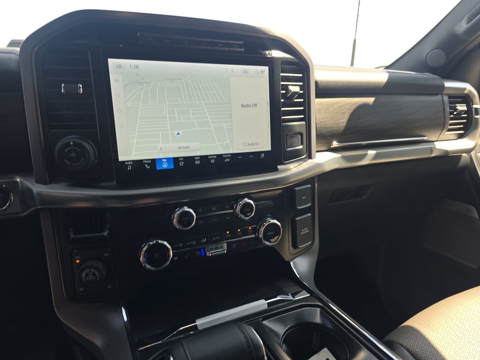 2024 Ford F-150 Lariat AWD