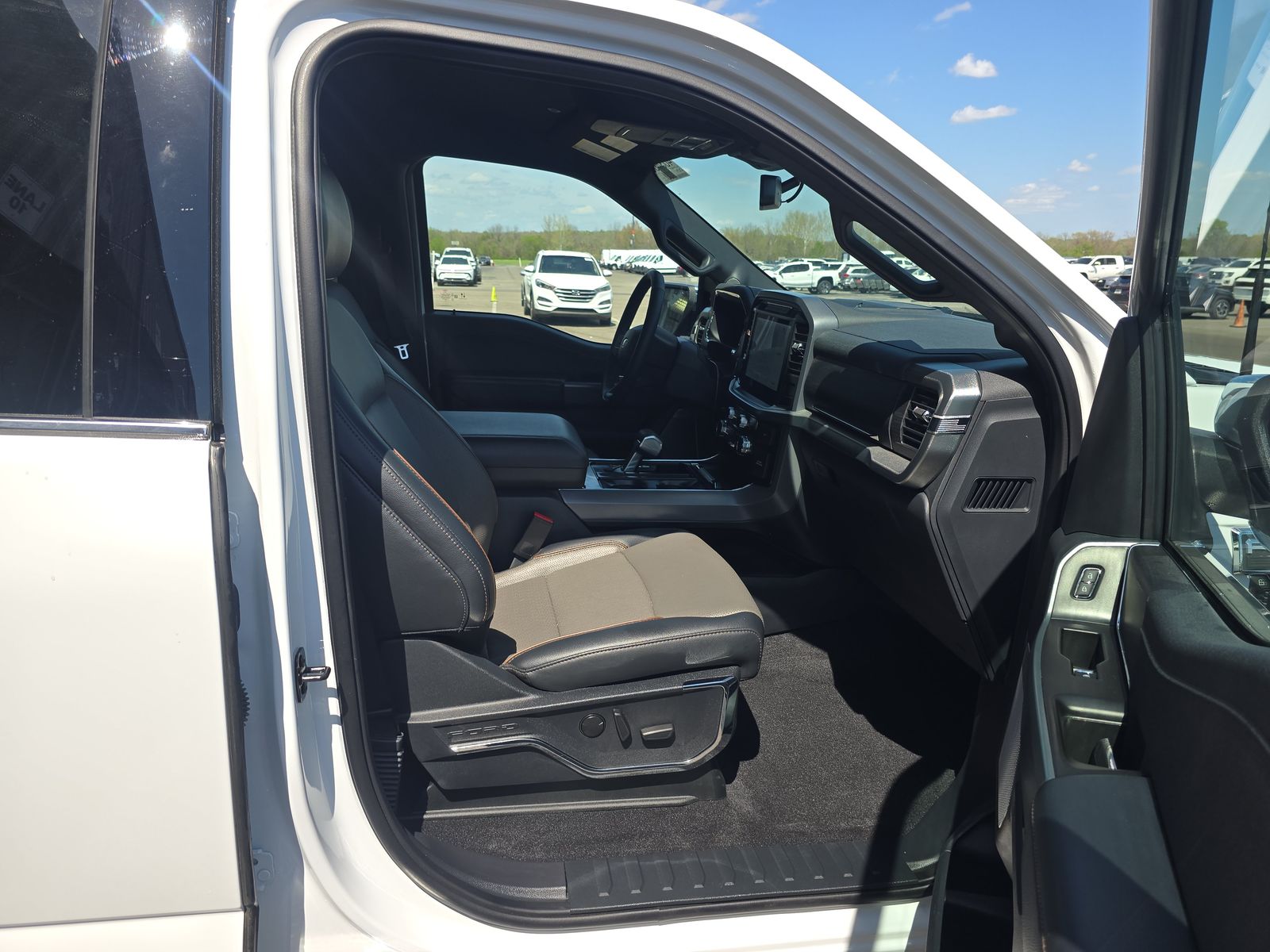 2024 Ford F-150 Lariat AWD