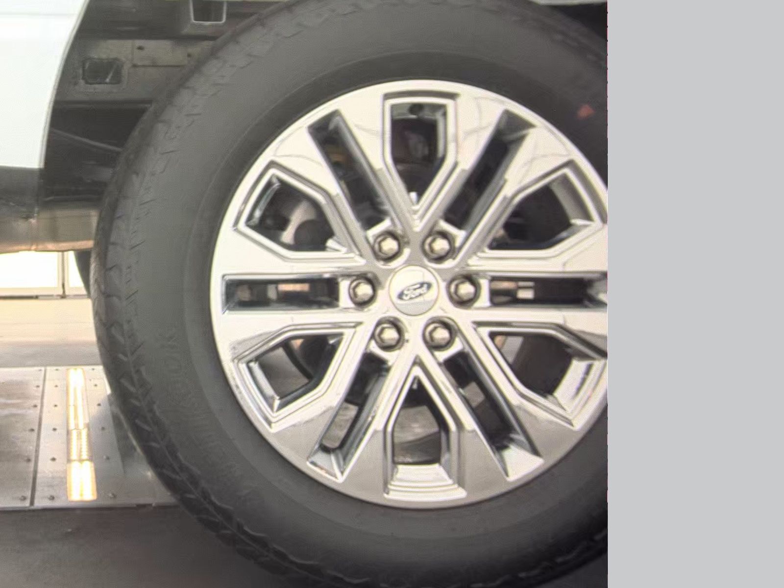 2024 Ford F-150 Lariat AWD