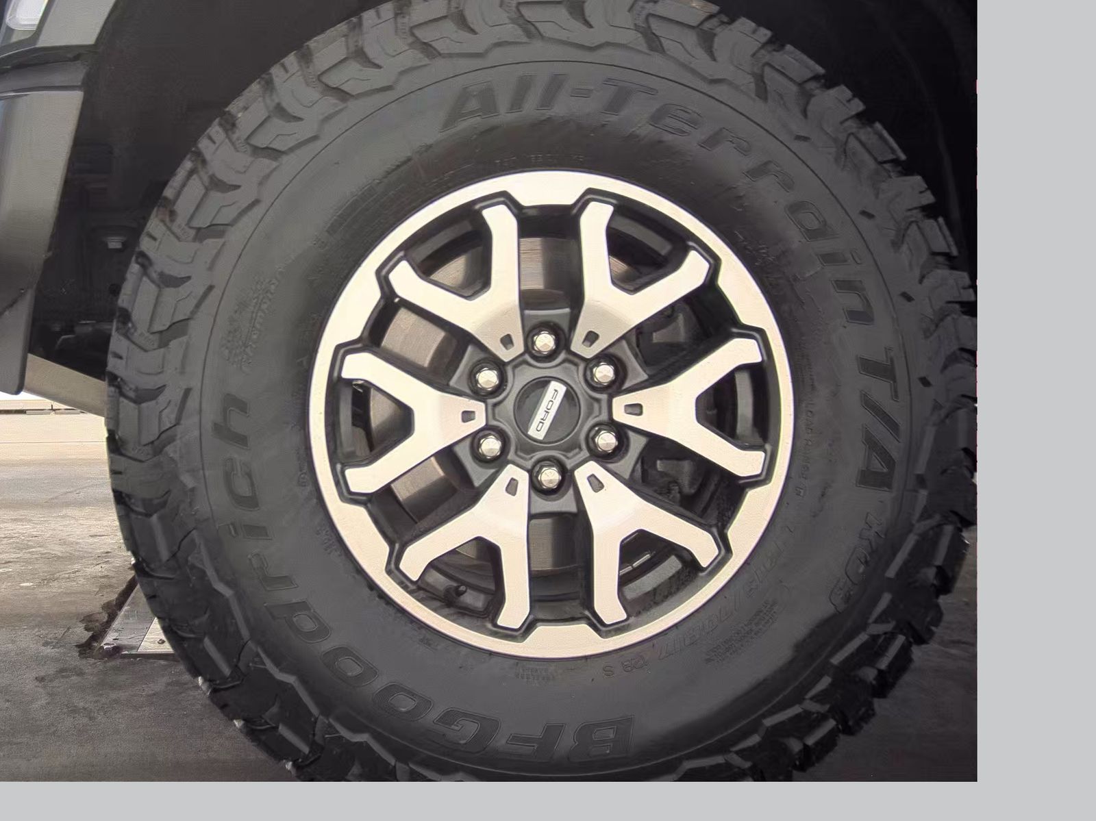 2023 Ford F-150 Raptor AWD