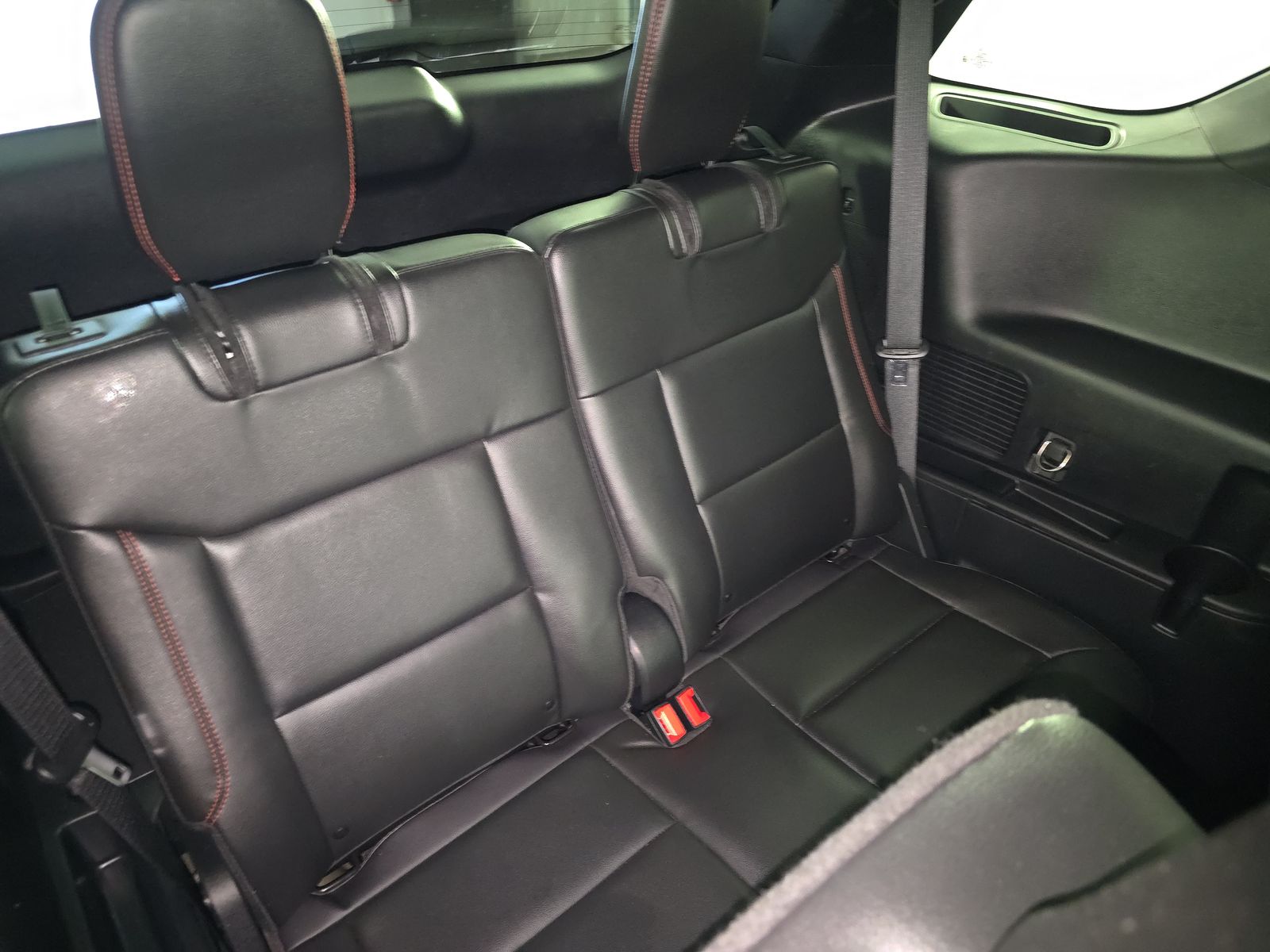 2022 Ford Explorer ST-Line AWD