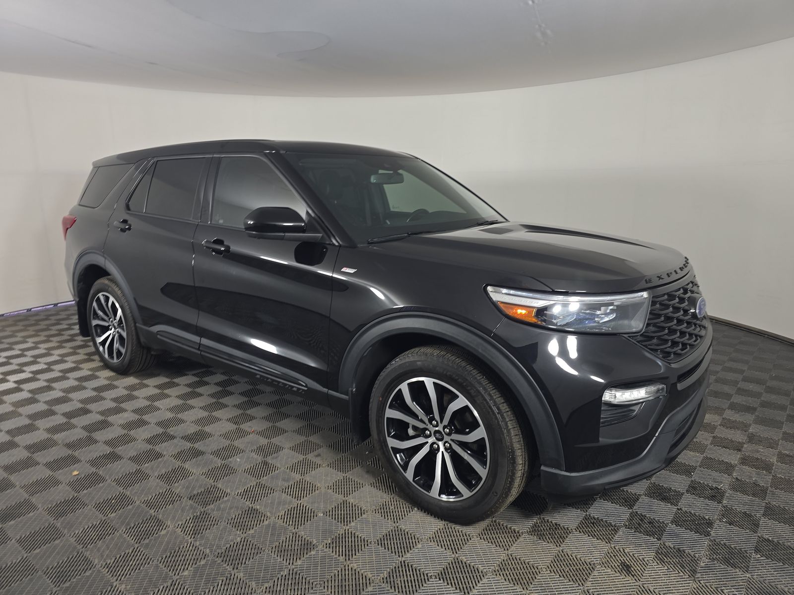 2022 Ford Explorer ST-Line AWD