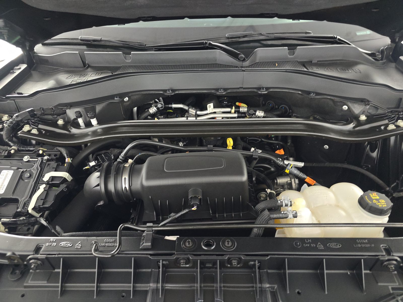 2022 Ford Explorer ST-Line AWD