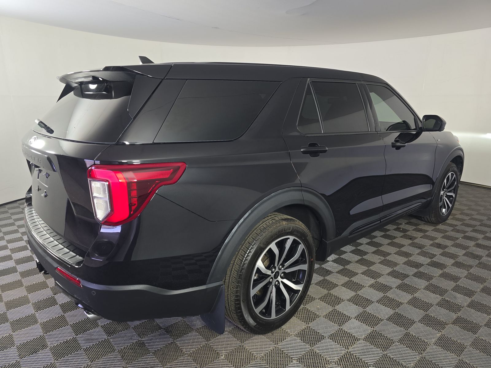 2022 Ford Explorer ST-Line AWD