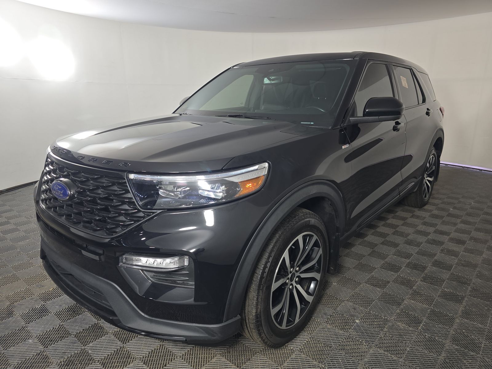 2022 Ford Explorer ST-Line AWD