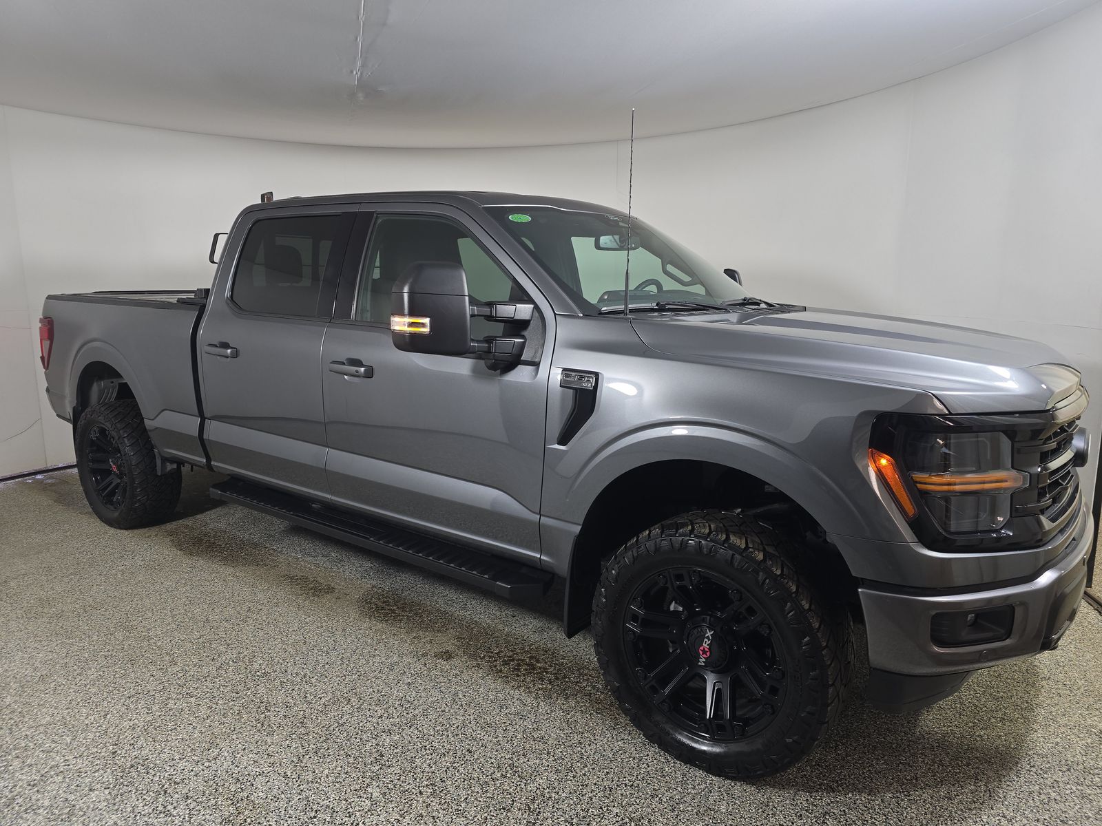 2024 Ford F-150 XLT AWD