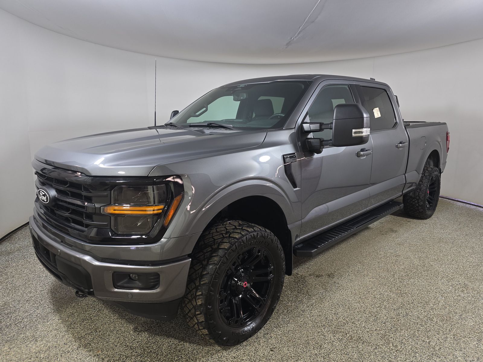 2024 Ford F-150 XLT AWD