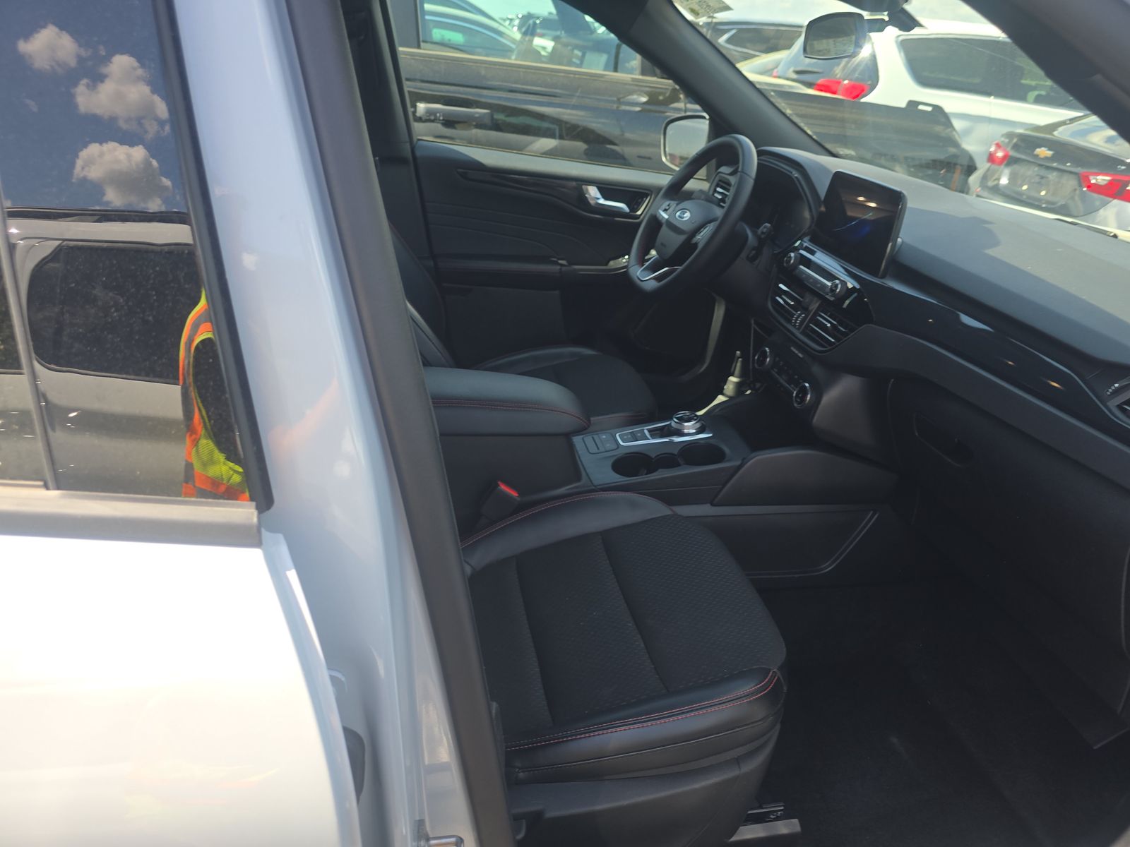 2025 Ford Escape ST-Line FWD