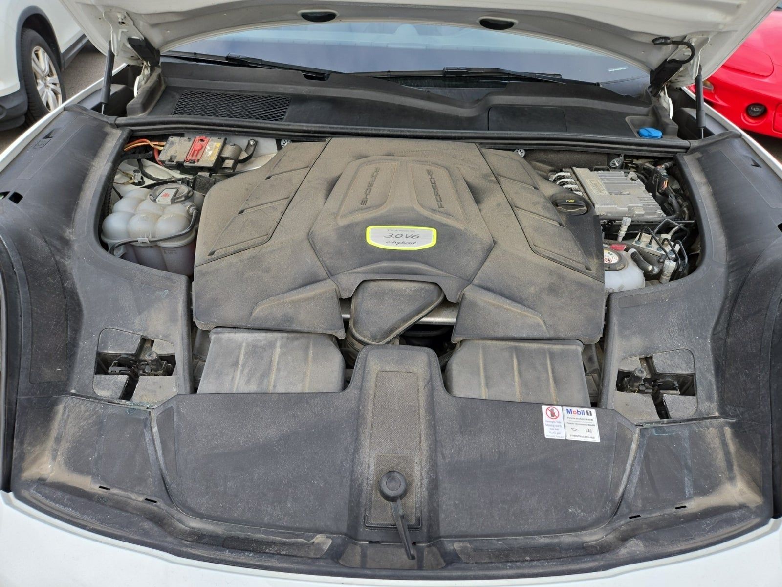 2019 Porsche Cayenne E-Hybrid AWD