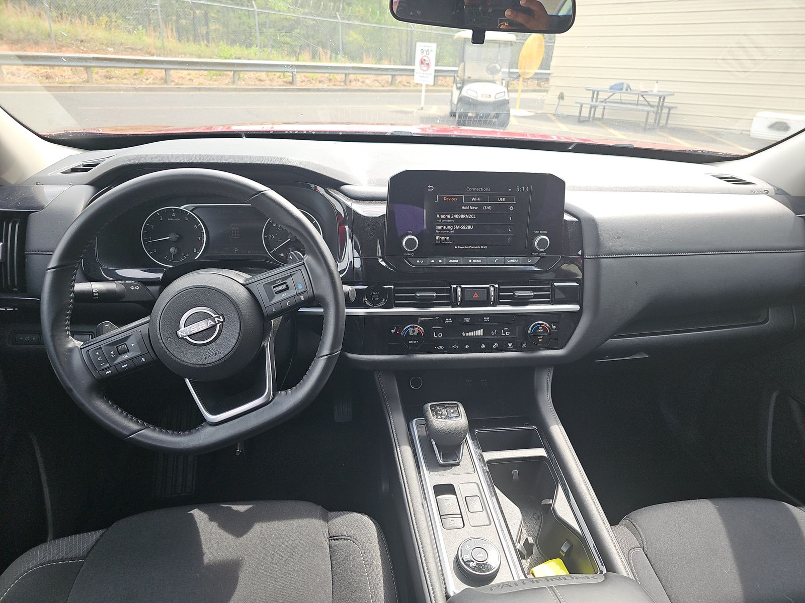 2025 Nissan Pathfinder SV AWD