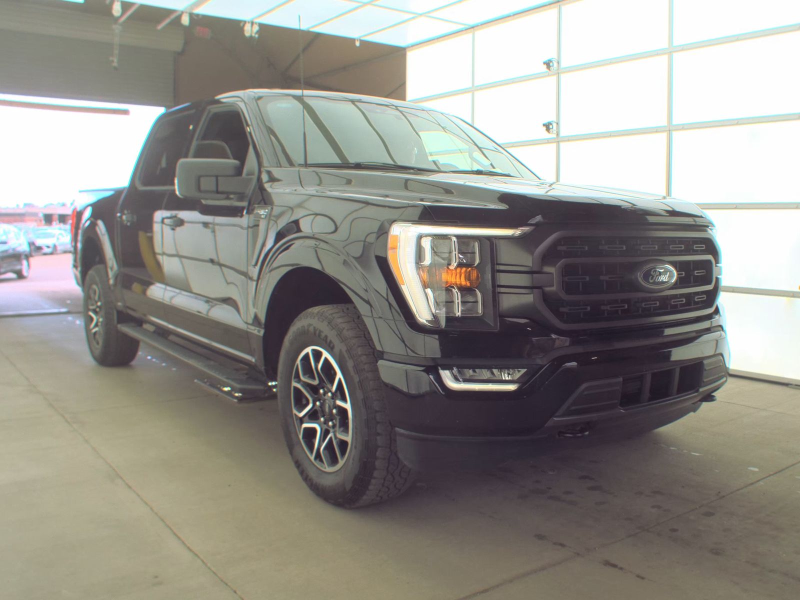 2023 Ford F-150 XLT AWD