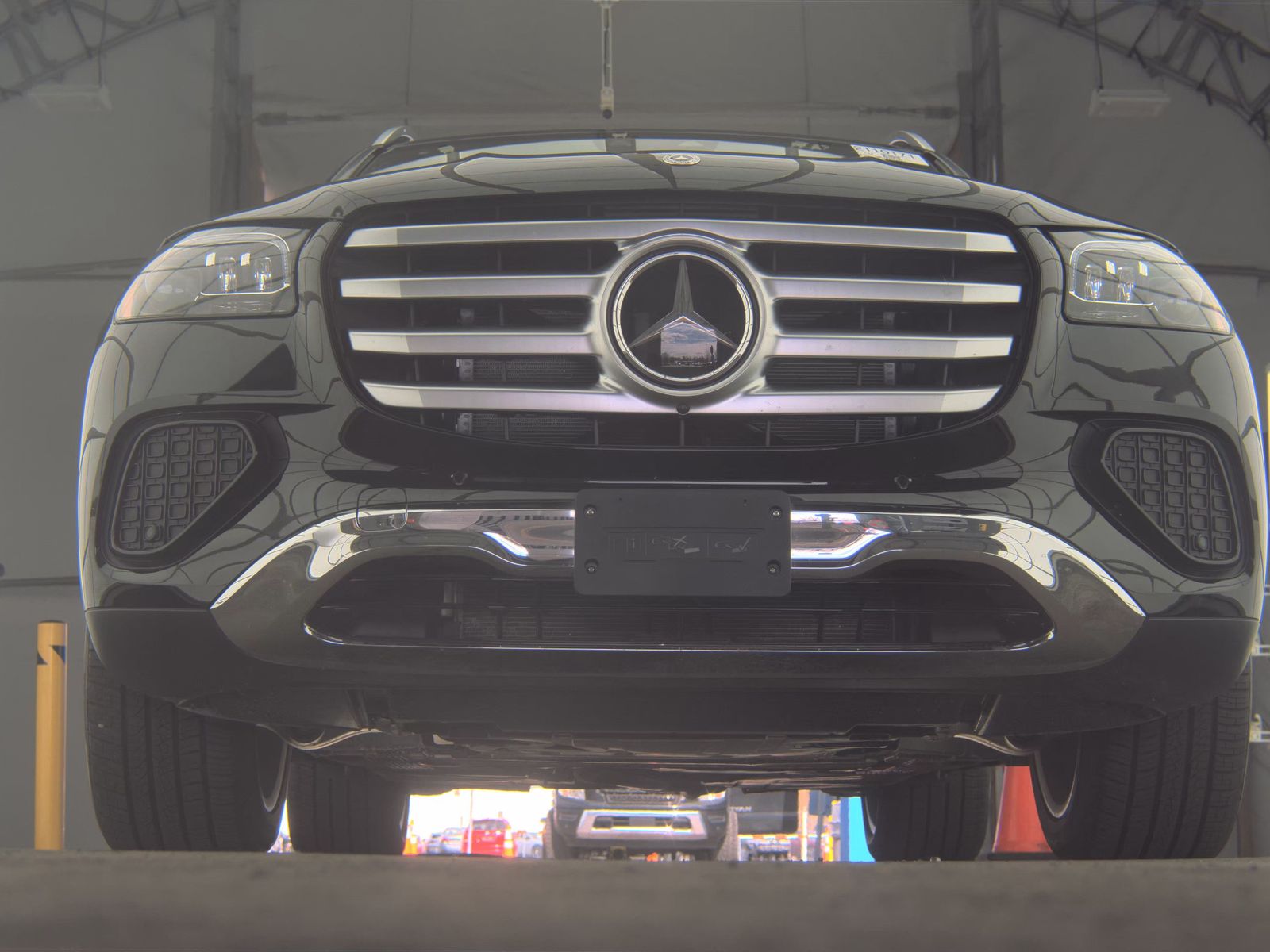 MERCEDES-BENZ GLS - 4