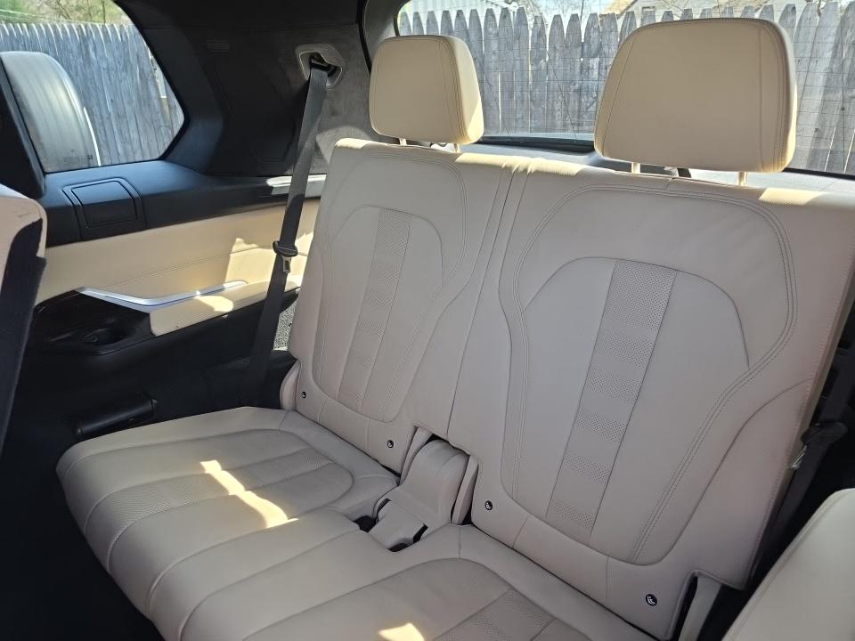 2021 BMW X7 xDrive40i AWD