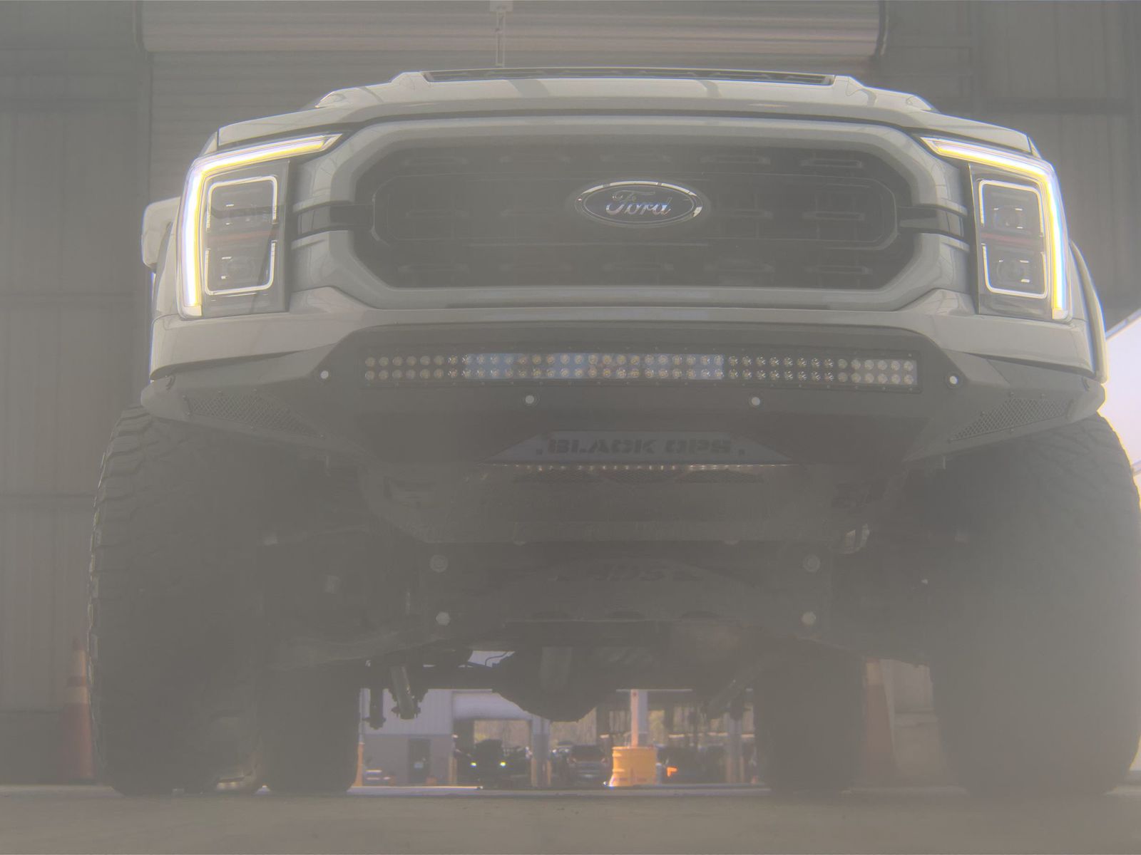 FORD F-150 - 4