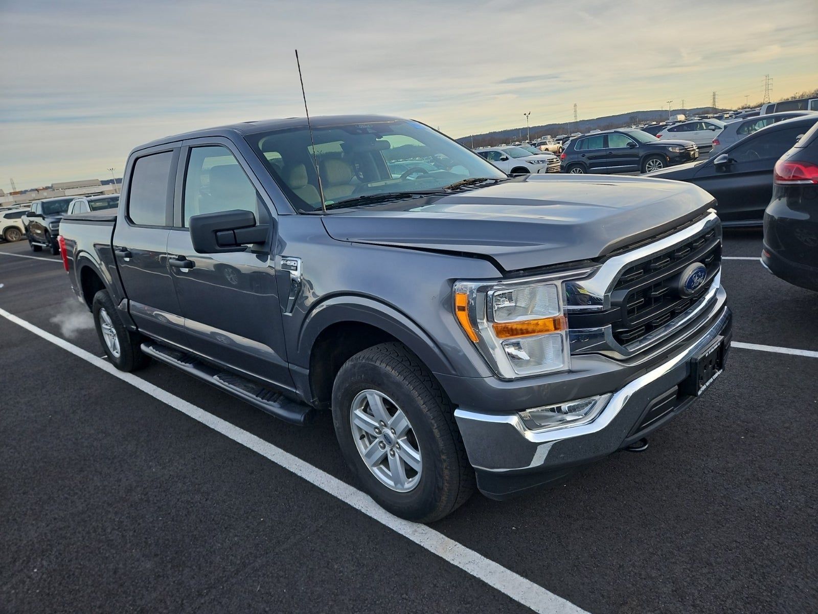 2022 Ford F-150 XLT AWD