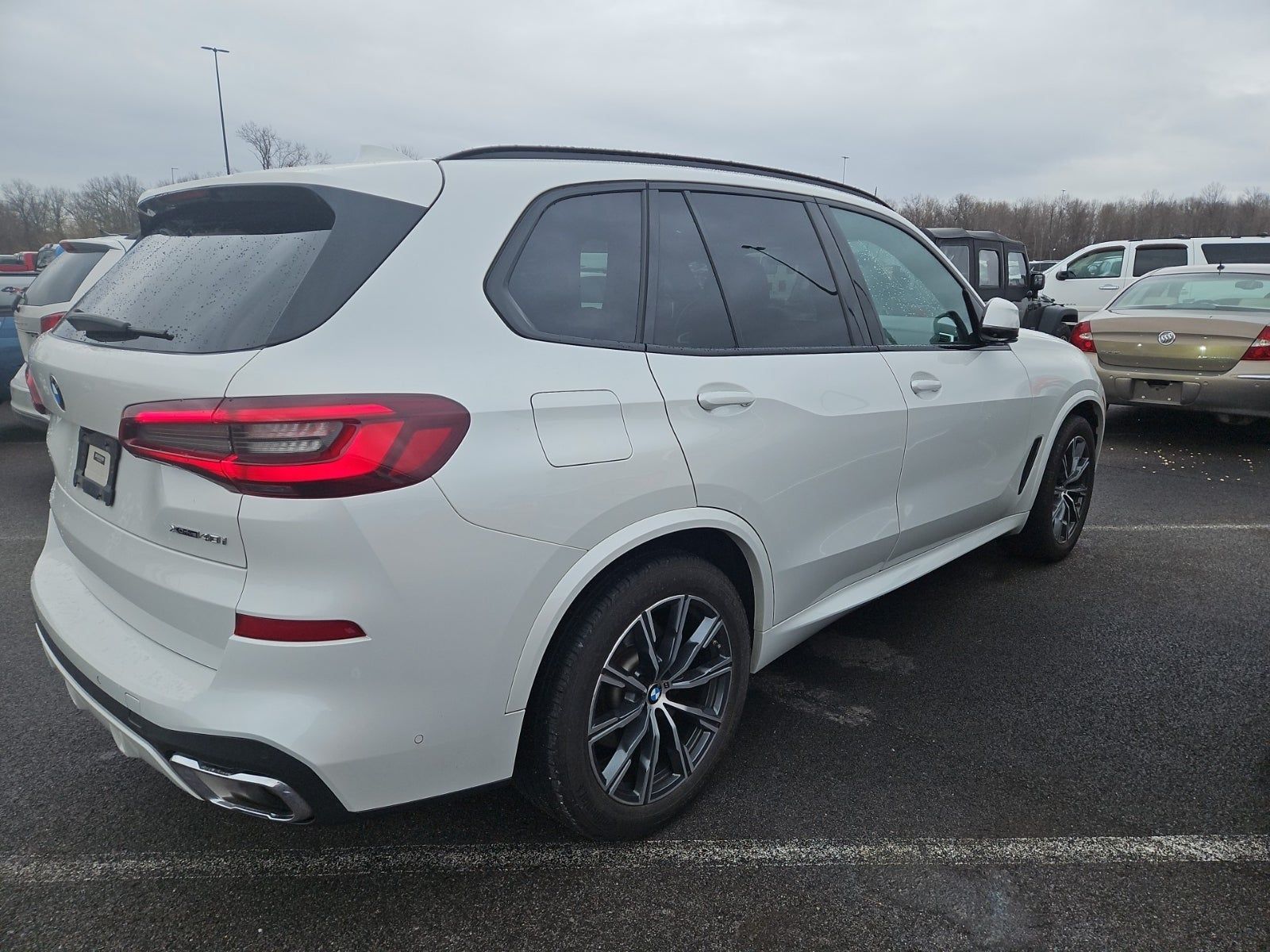 2022 BMW X5 xDrive40i AWD