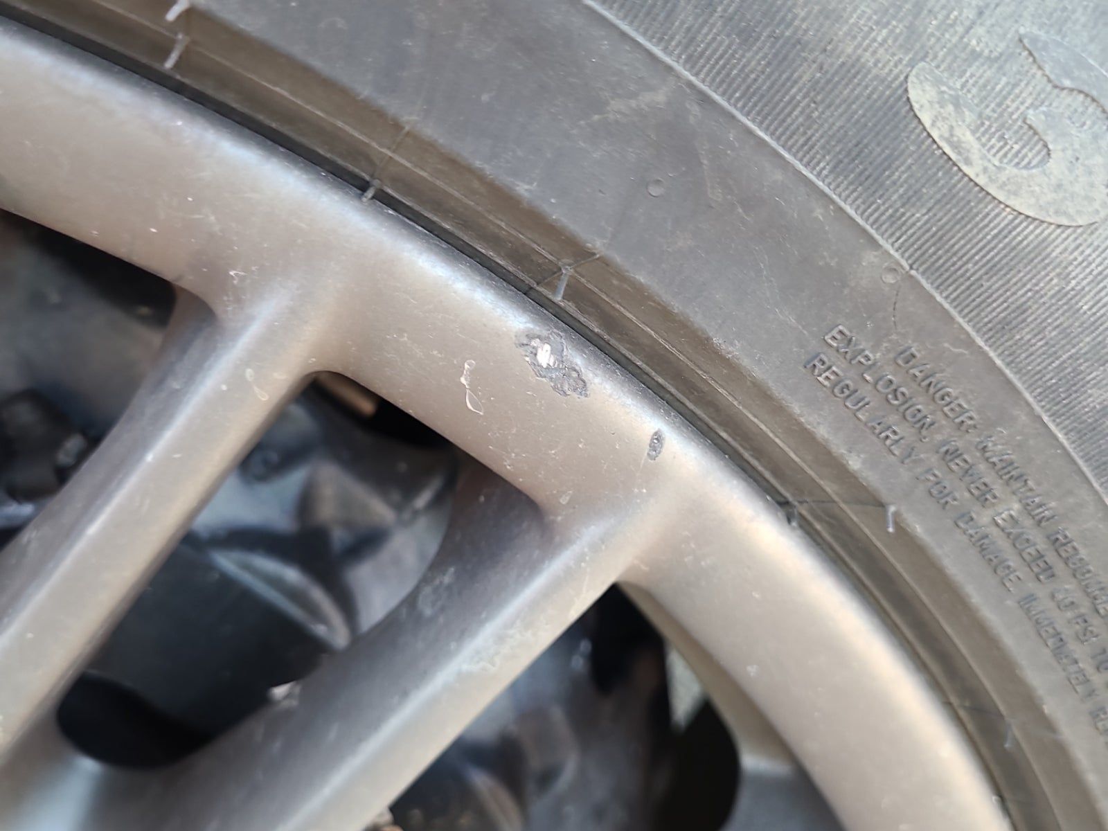 2017 Porsche Cayenne Platinum Edition AWD