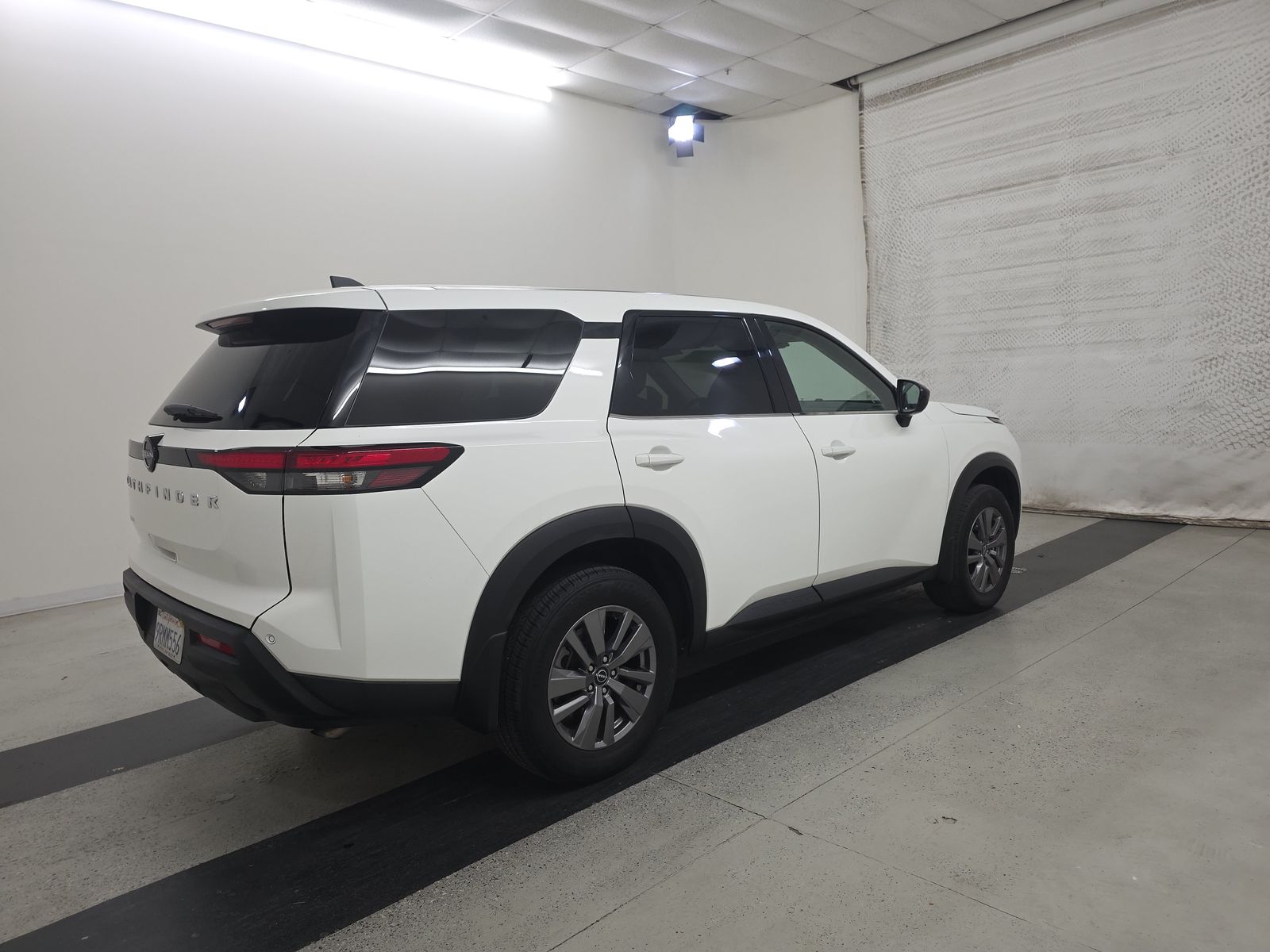 2024 Nissan Pathfinder S FWD