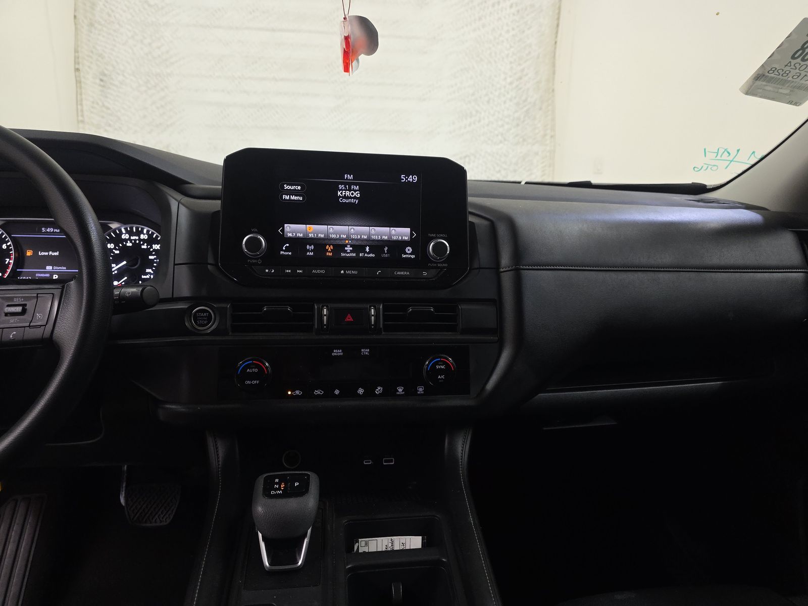 2024 Nissan Pathfinder S FWD