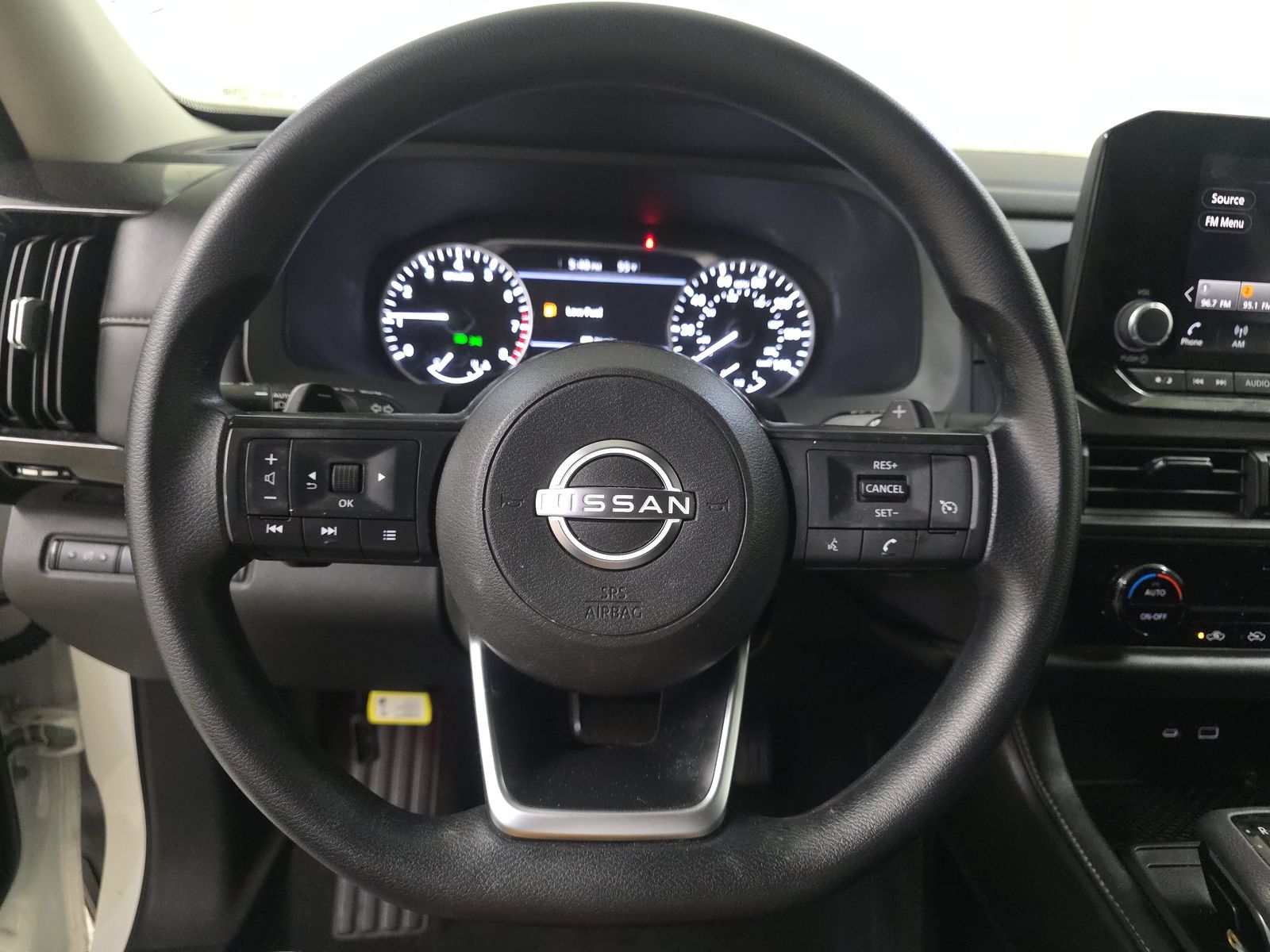 2024 Nissan Pathfinder S FWD