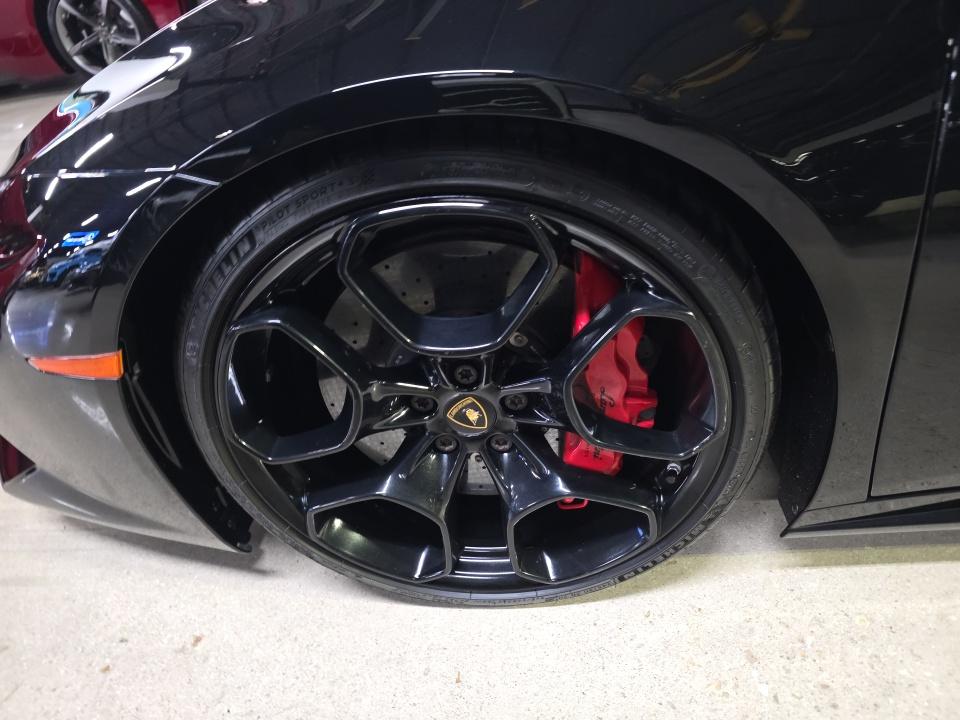 2017 Lamborghini Huracan LP 610-4 AWD