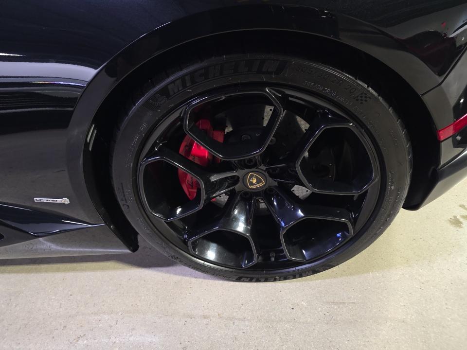 2017 Lamborghini Huracan LP 610-4 AWD