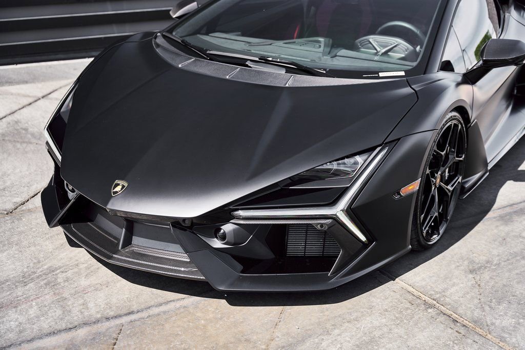 2025 Lamborghini Revuelto Base AWD