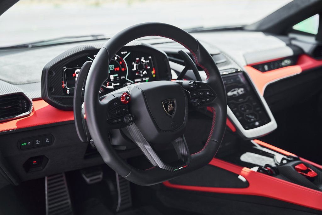 2025 Lamborghini Revuelto Base AWD