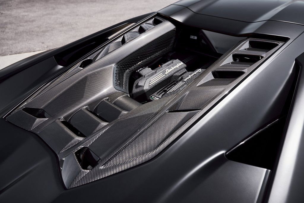 2025 Lamborghini Revuelto Base AWD