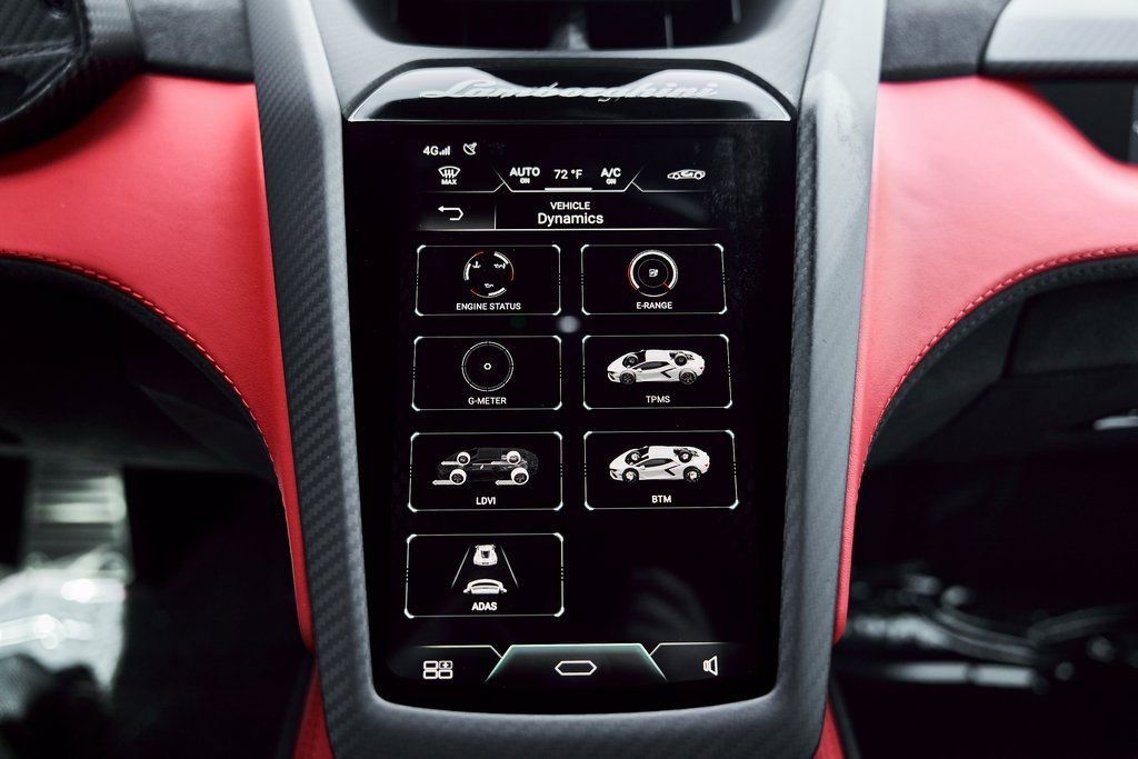 2025 Lamborghini Revuelto Base AWD