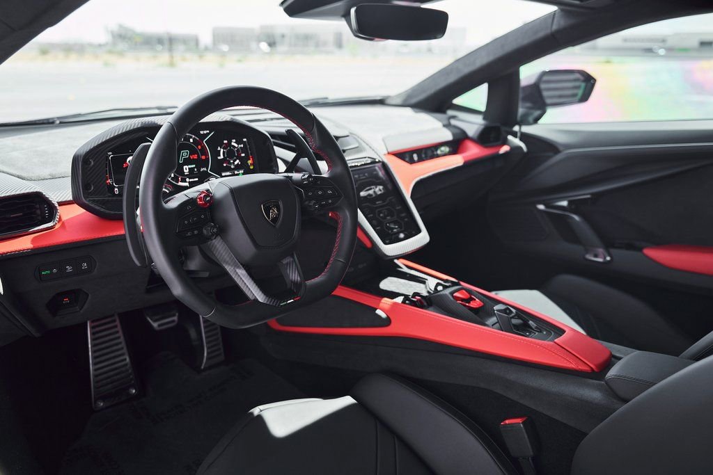 2025 Lamborghini Revuelto Base AWD
