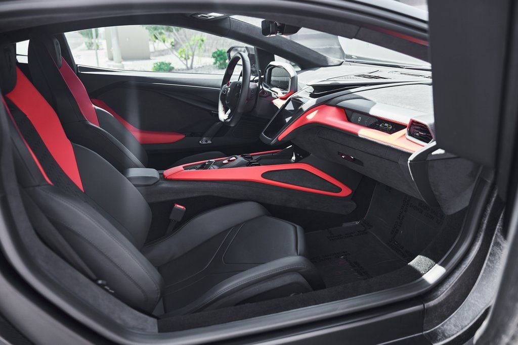 2025 Lamborghini Revuelto Base AWD