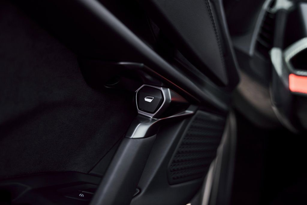 2025 Lamborghini Revuelto Base AWD