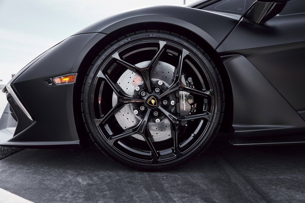 2025 Lamborghini Revuelto Base AWD