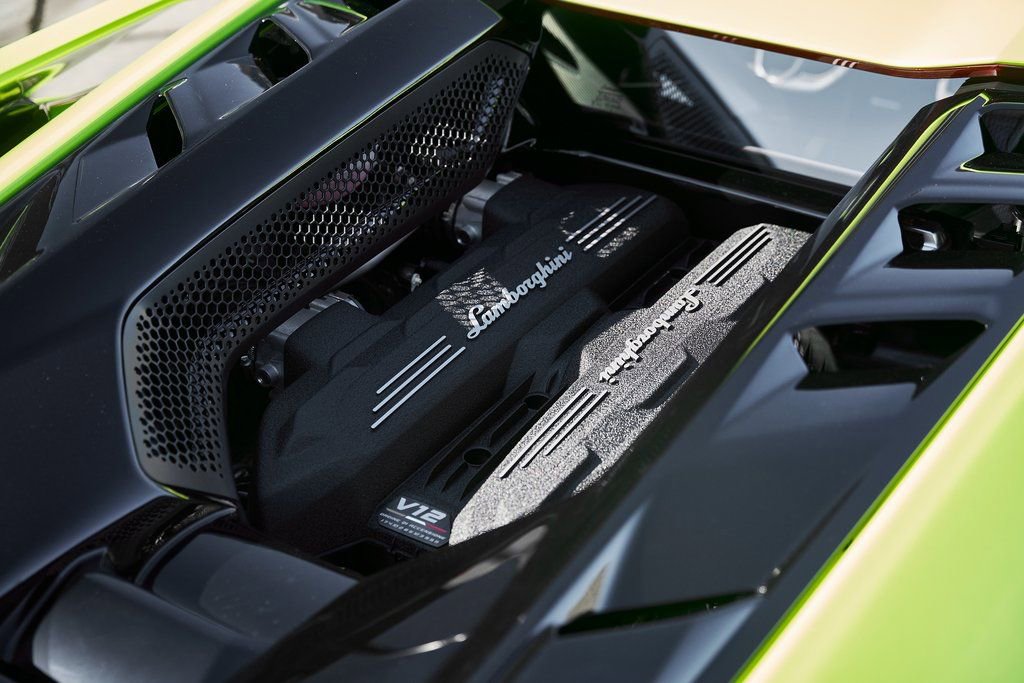 2025 Lamborghini Revuelto Base AWD