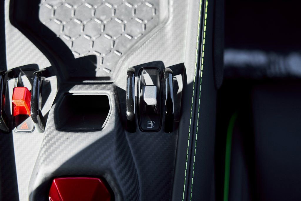 2025 Lamborghini Revuelto Base AWD