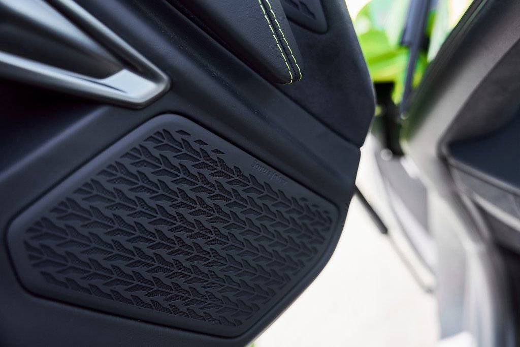 2025 Lamborghini Revuelto Base AWD