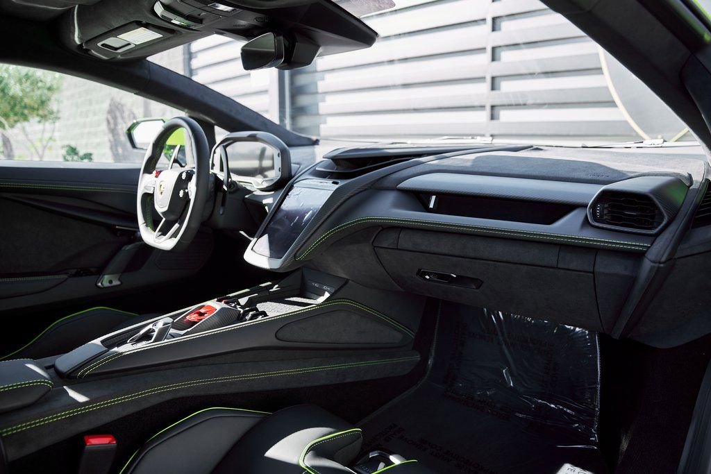 2025 Lamborghini Revuelto Base AWD