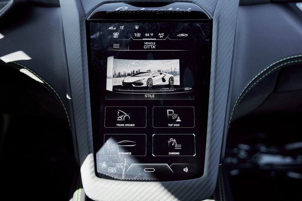 2025 Lamborghini Revuelto Base AWD